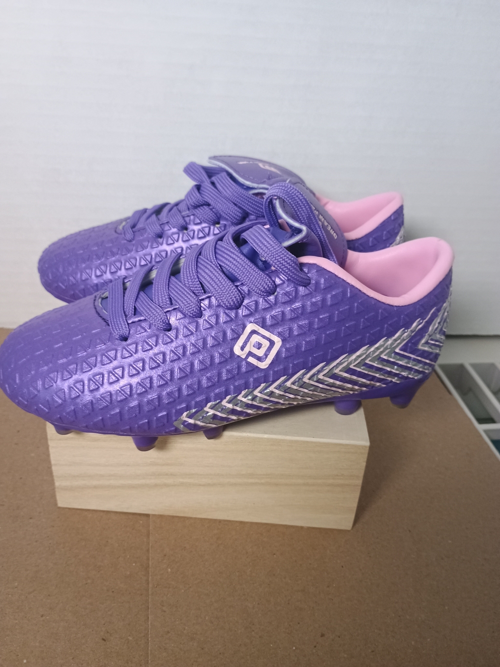 DREAM PAIRS Dream Pairs soccer cleats Kids Soccer Cleats Purple & Pink US 12